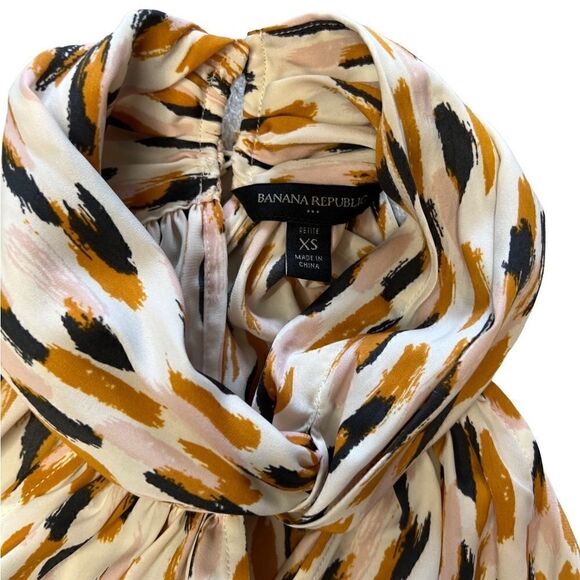 Banana Republic Yellow and White Sleeveless Mock Neck Blouse / XS - Picture 13 of 16